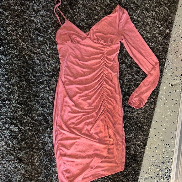 Dresses & Skirts - Elegant dark pink Coral Ruched Dress size M